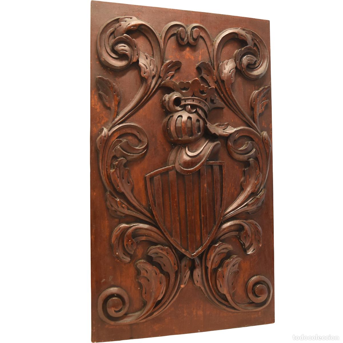 Arte: Panel de madera tallada en alto relieve - Her&aacute;ldico