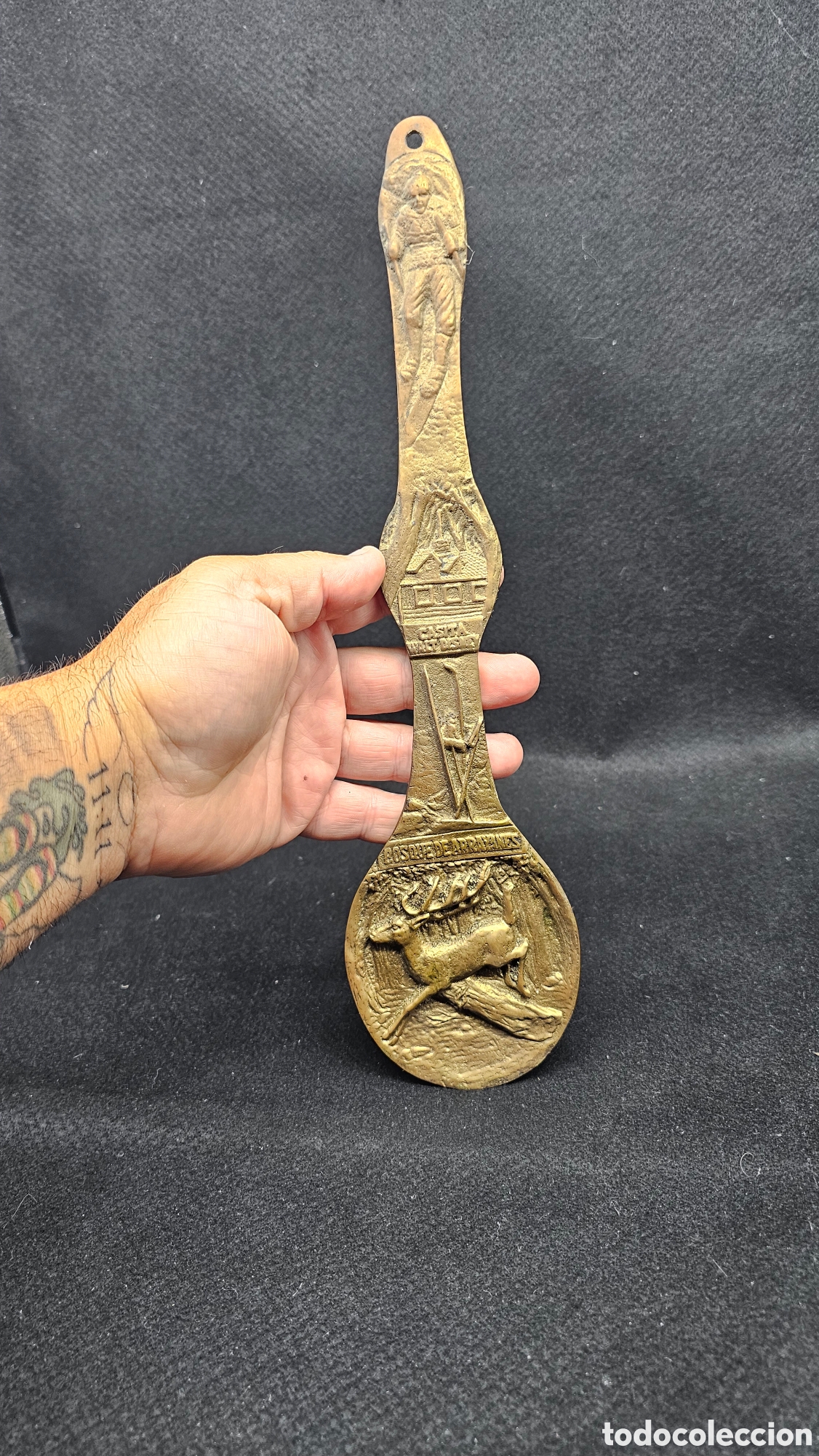 Arte: Decoraci&oacute;n de pared de bronce