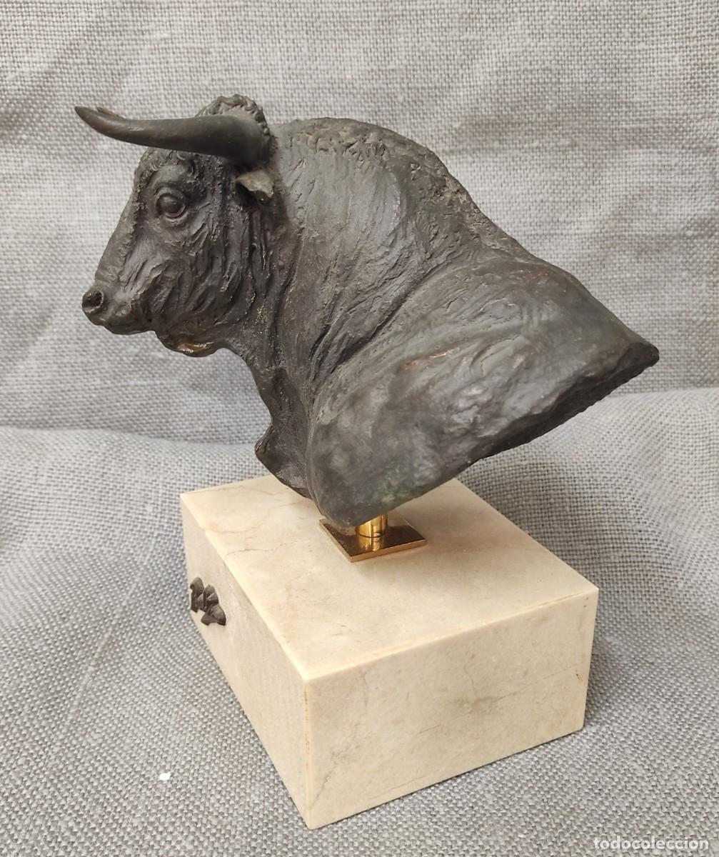 Arte: Andr&eacute;s Peralta - Busto de toro - Foto 5