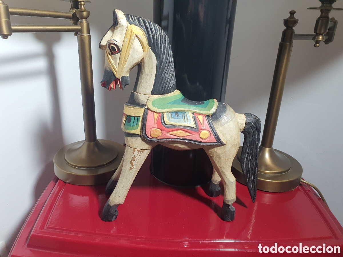 Arte: Caballo madera polocromado