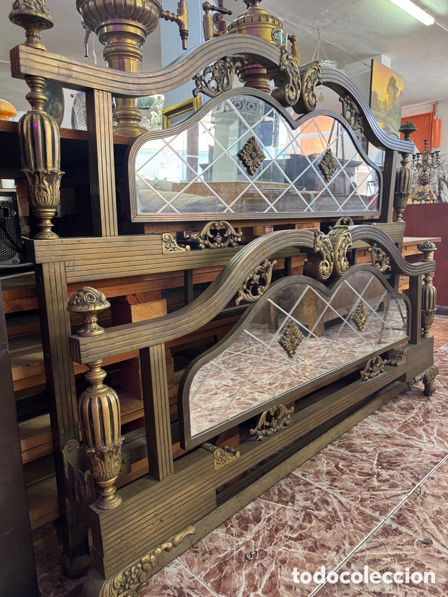 Arte: Cabecero y piecero de cama estilo Art Nouveau
