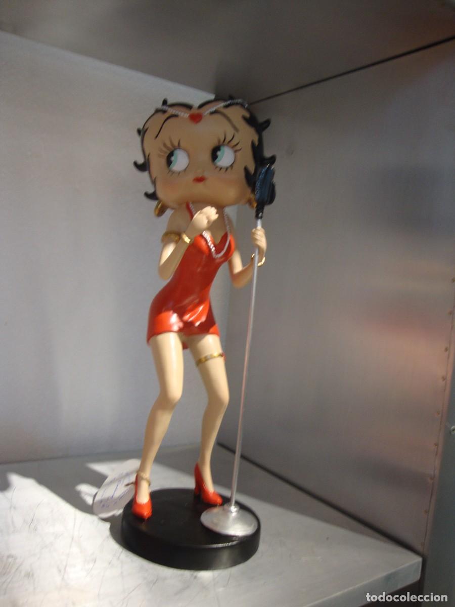 Arte: Betty Boop escultura realizada en resina pintada