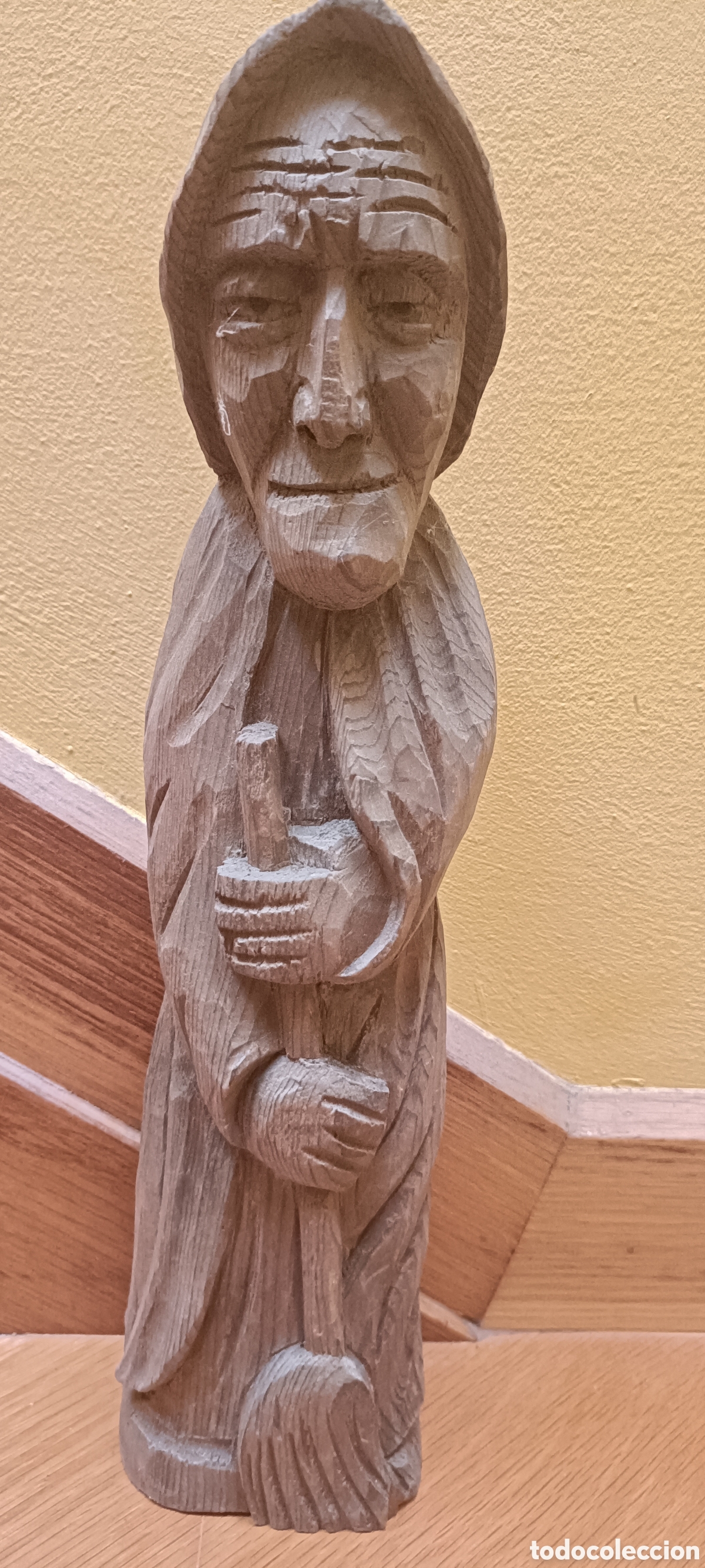 Kunst: Fray escoba madera, desconozco antig&uuml;edad