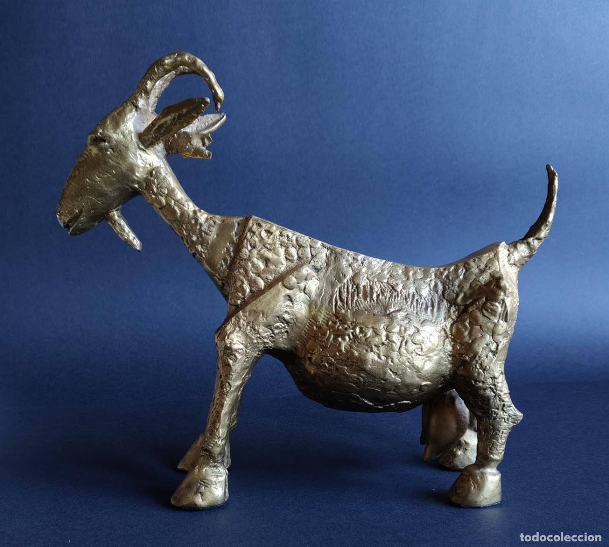 Arte: Pablo Picasso. Esmeralda. escultura en bronce
