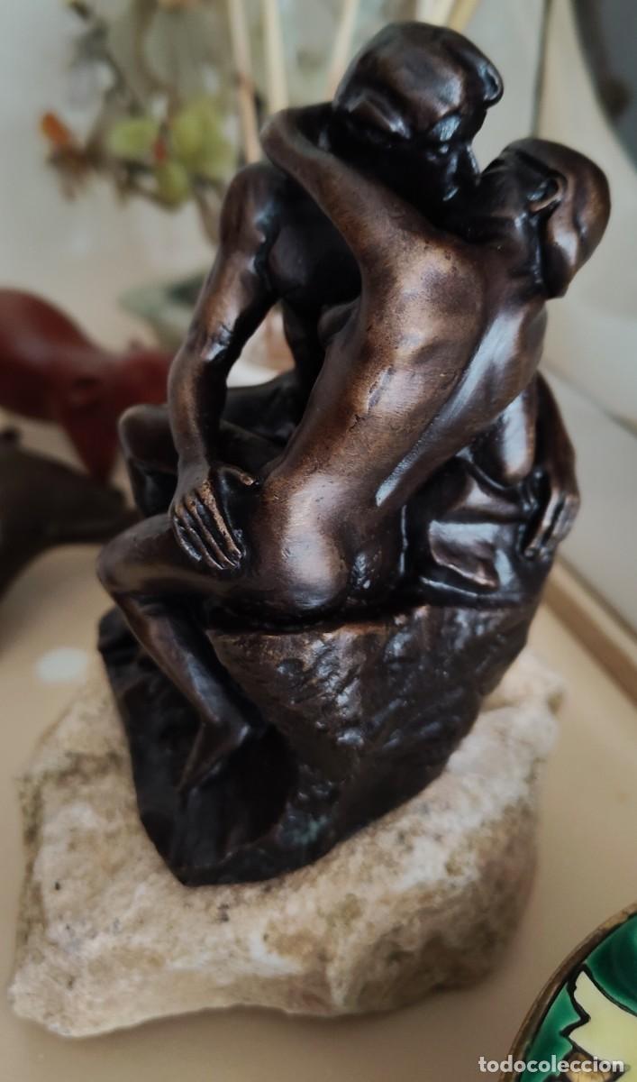 Arte: Rodin. El Beso. R&eacute;plica en bronce.