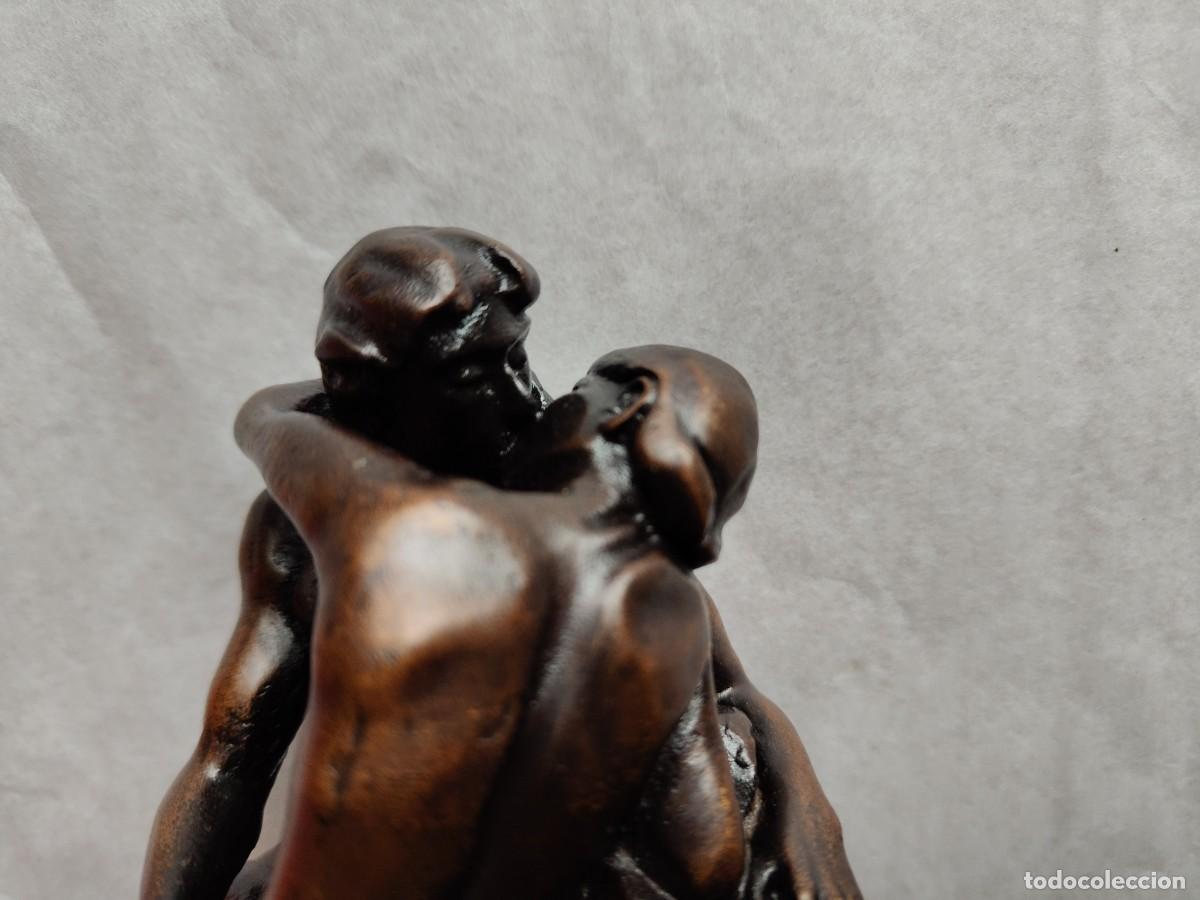 Arte: Rodin. El Beso. R&eacute;plica en bronce. - Foto 3