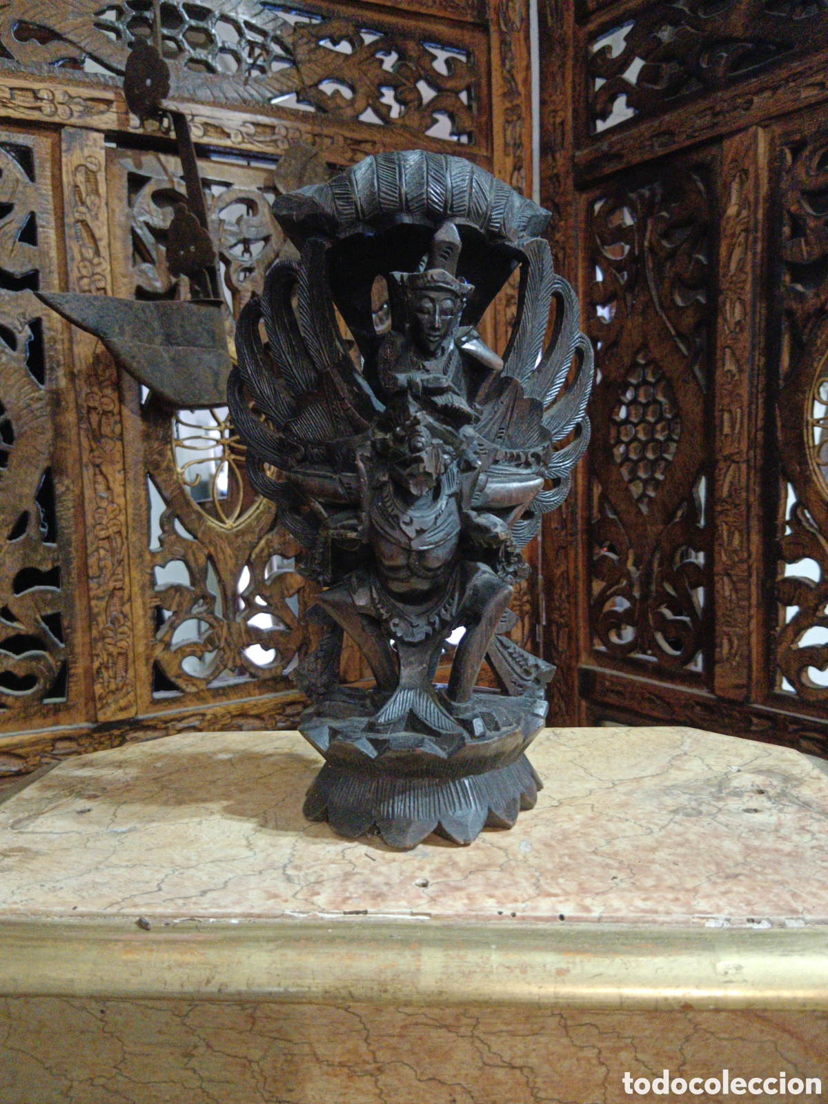 Kunst: Antiguo demonio talla de madera