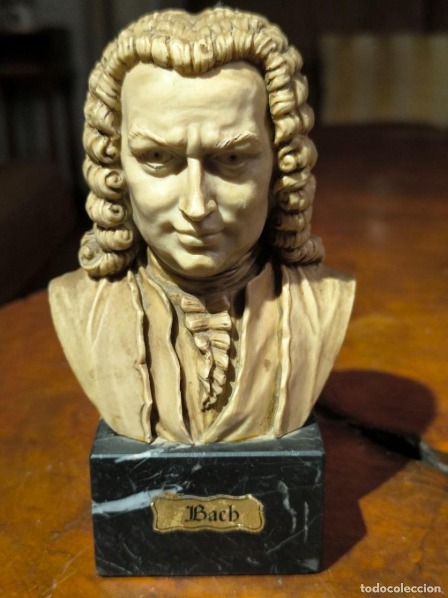 Arte: BUSTO COMPOSITOR BACH / RESINA SOBRE BASE DE MARMOL / 17 CM ALTO