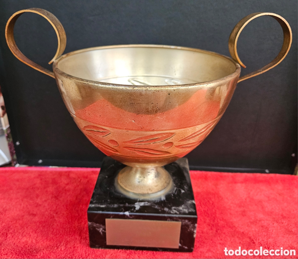 Arte: ​Antiguo Trofeo Copa de Bronce y Peana de M&aacute;rmol 11x11cm - Concurs Fotogr&agrave;fic Esperan&ccedil;a-1 (1980).