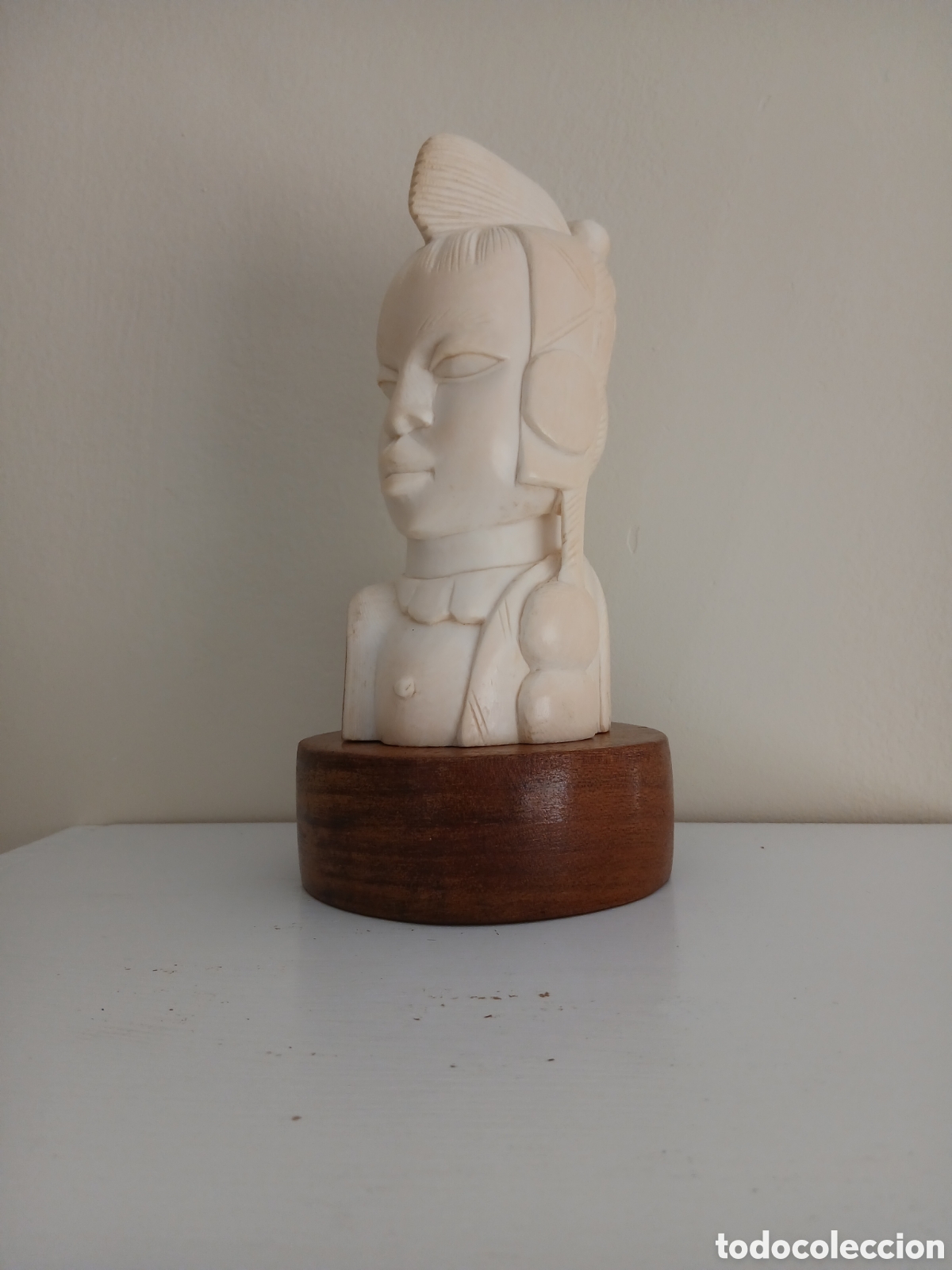 Art: Busto africano antiguo.