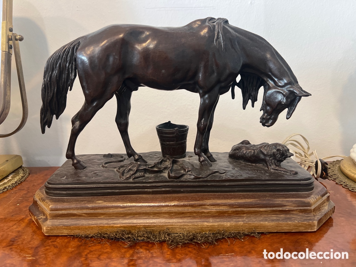 Arte: Escultura bronce firmada perro y caballo