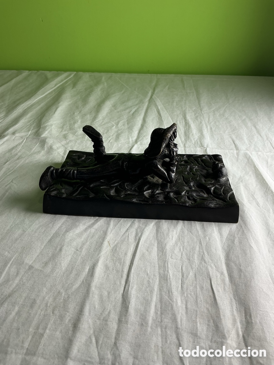 Arte: Escultura antigua de bronce patinado Art D&eacute;co &ndash; Ni&ntilde;o dormido con caracol &ndash; Circa 1930