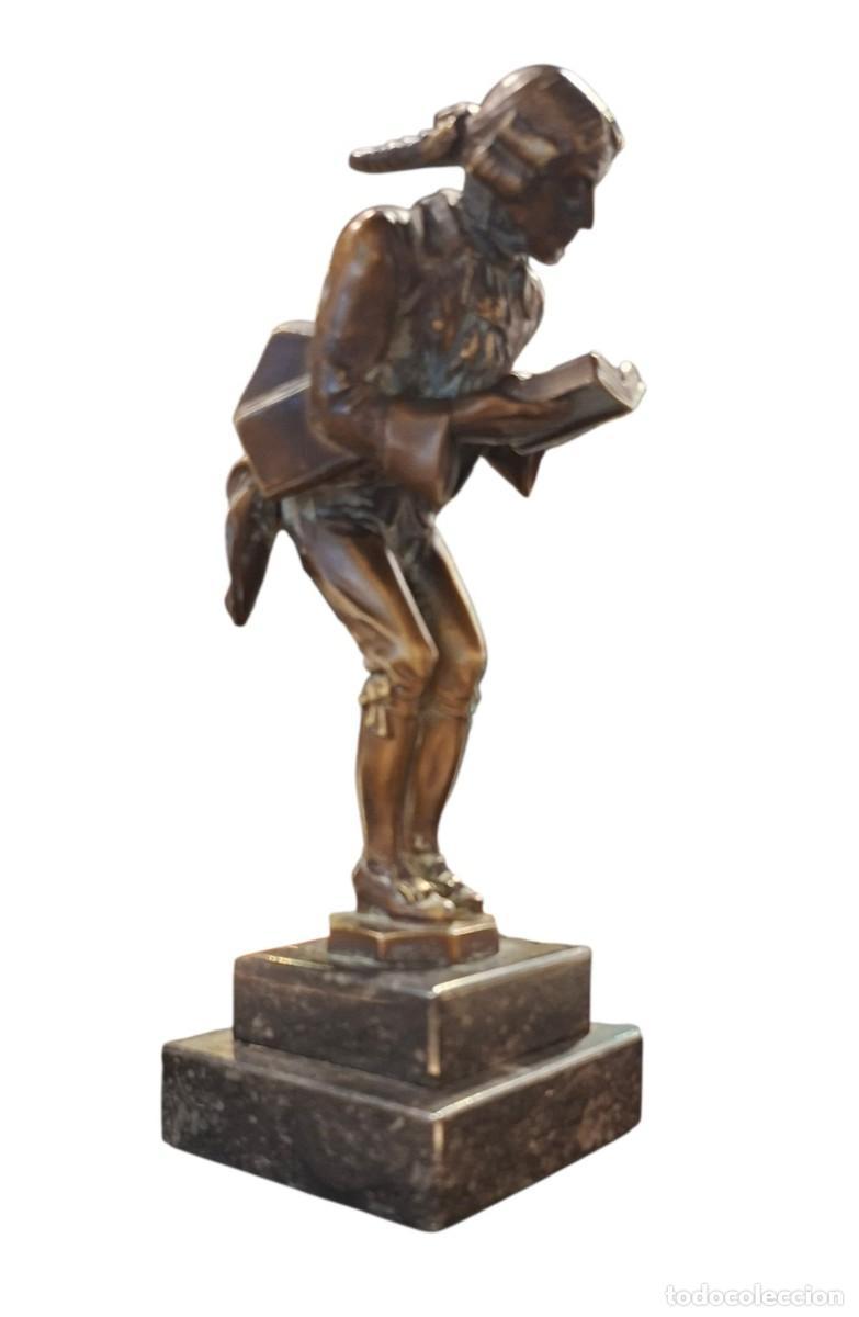 Arte: Figura de bronce al estilo de Carl Hans Bernewitz en bronce sobre peana de marmol