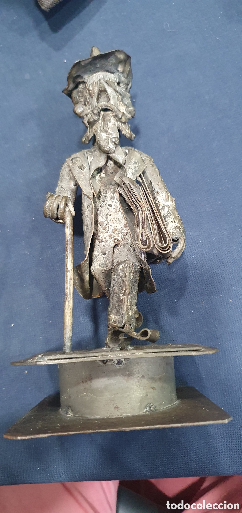 Arte: Marjam Grum. Escultura de metal. 1982. Ver fotos. (L120)