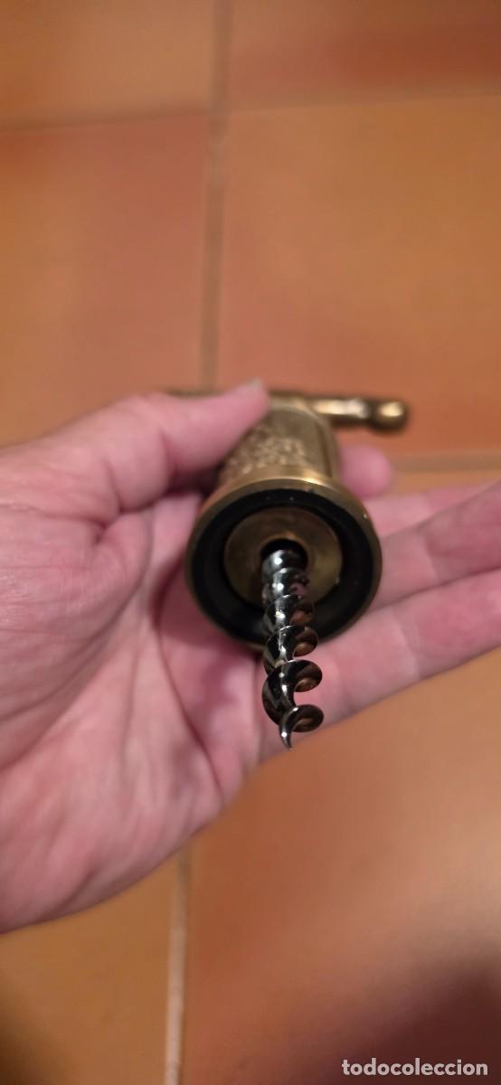 Arte: Sacacorchos de bronce grabado - Foto 4