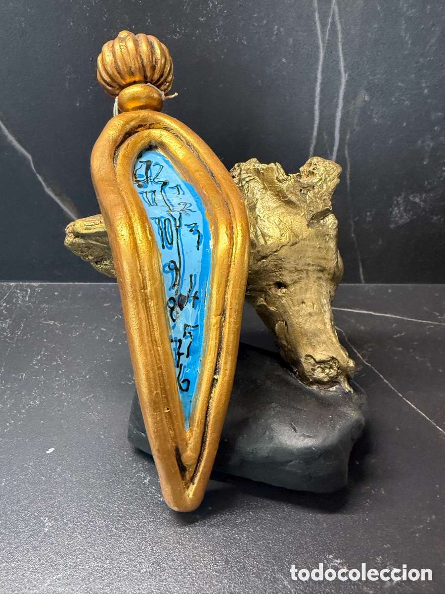Arte: Reloj derretido surrealismo arte Dal&iacute;