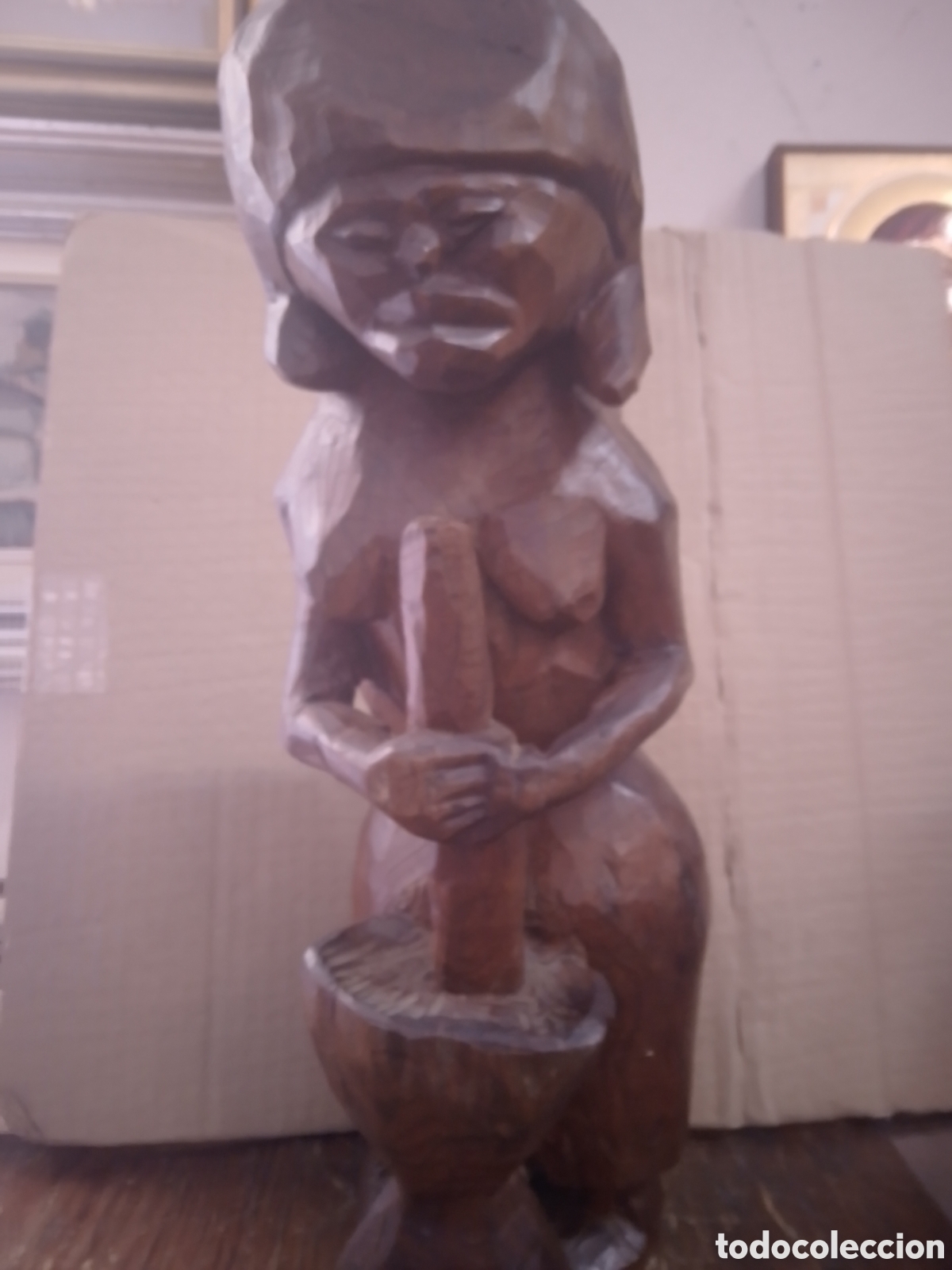 Arte: ESTATUA DE MADERA. CHISSANO, ALBERTO.