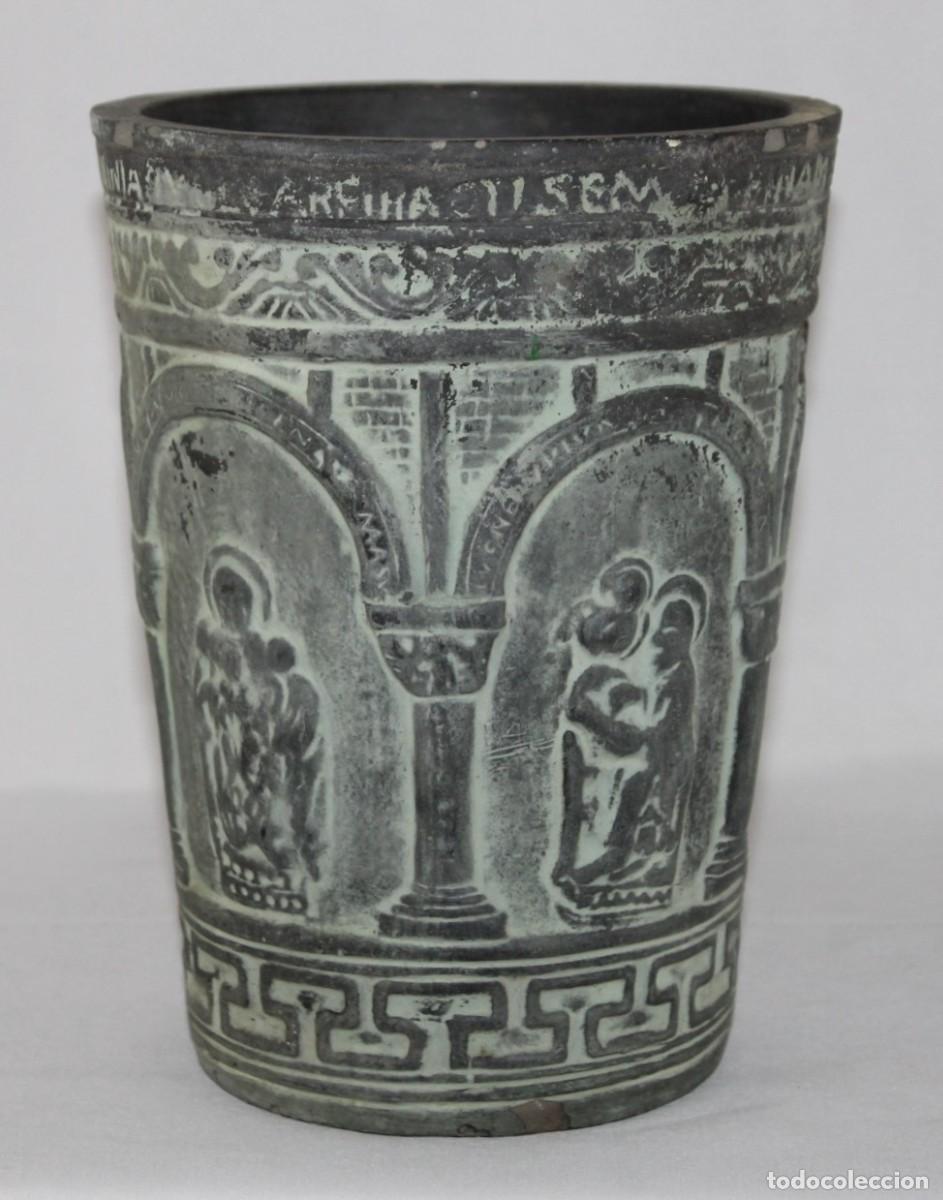 Arte: Jarr&oacute;n en argerata terracota negra. Sello Marco Quart Girona. Cer&aacute;mica catalana