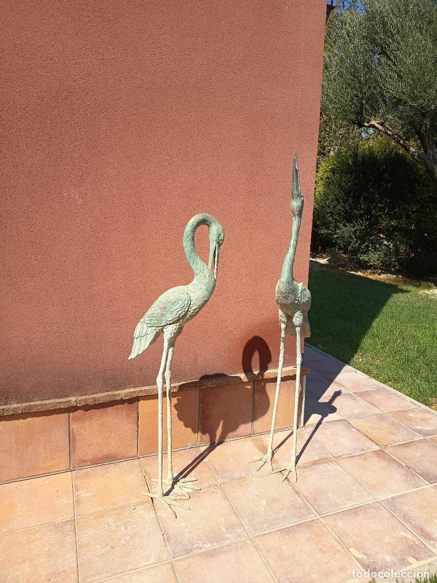 Arte: Pareja de grullas de bronce para jard&iacute;n