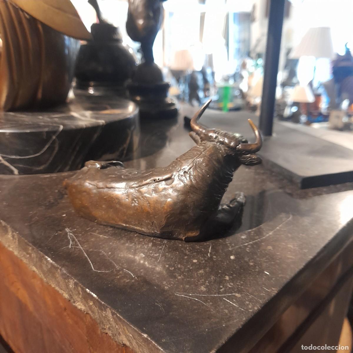 Arte: TORO TUMBADO DE BRONCE - Foto 3