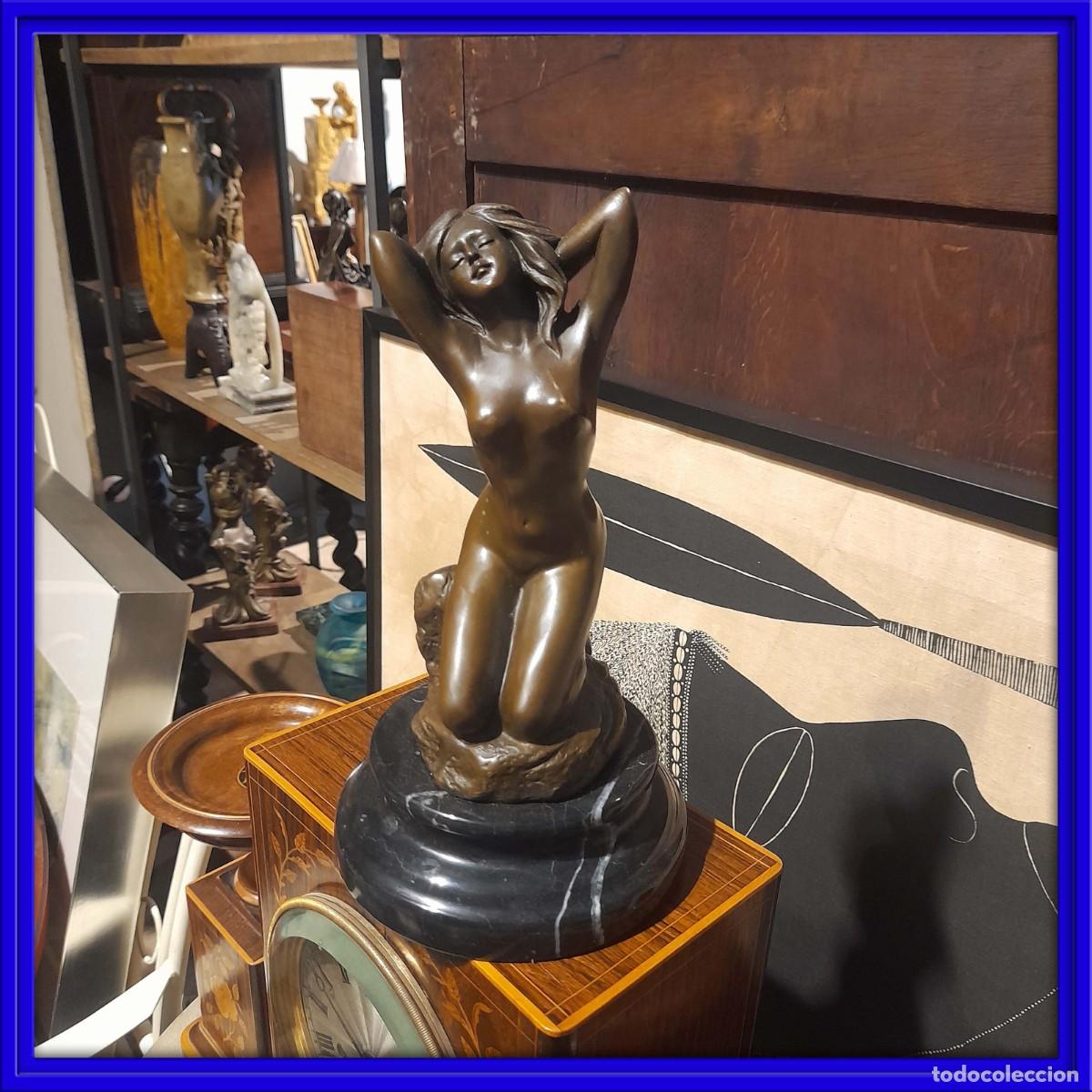 Arte: FIGURA DE BRONCE DE UN DESNUDO FIRMADO POR J PARONE SOBRE MARMOL