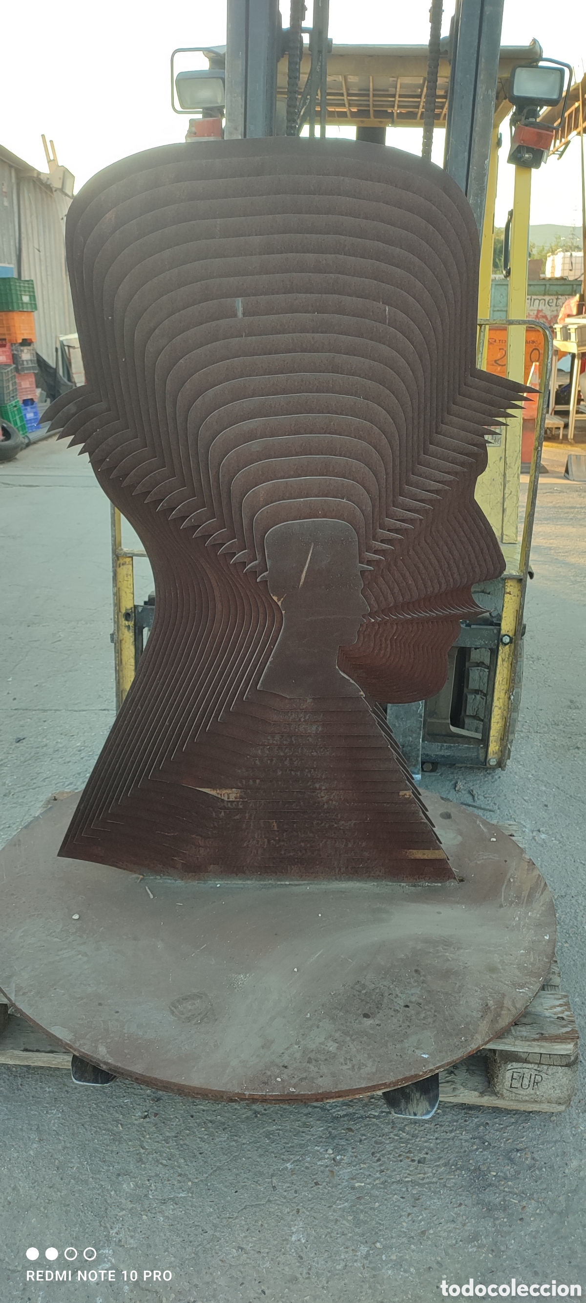 Arte: Espectacular escultura tres dimensiones de gran tama&ntilde;o.