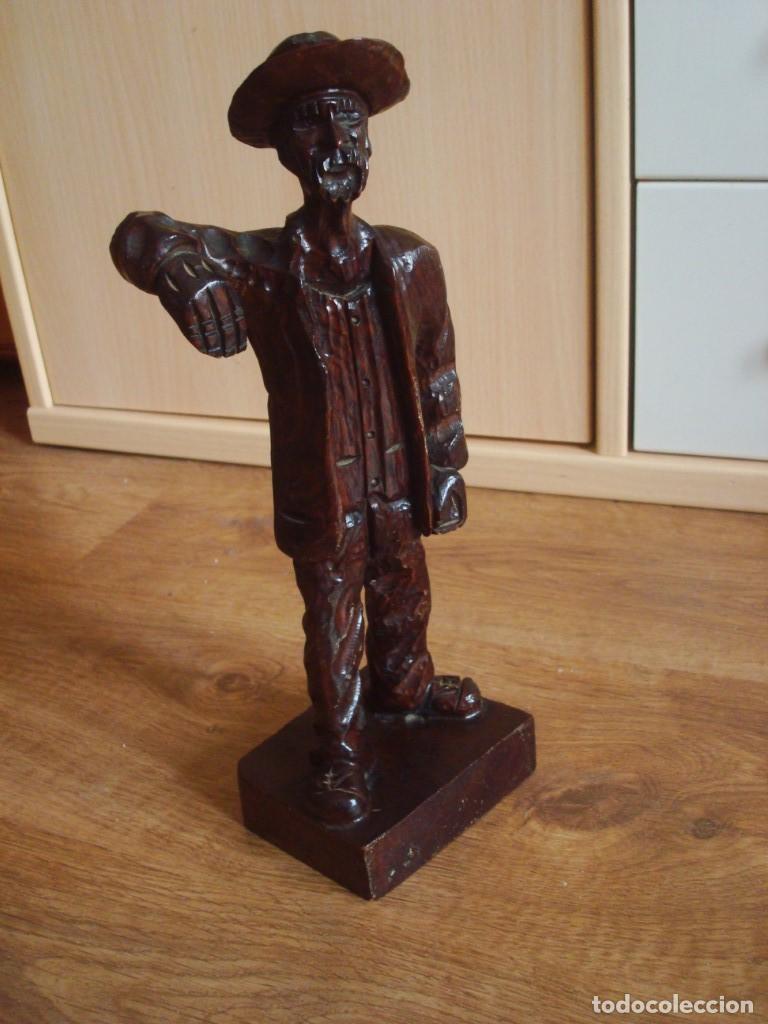 Arte: Figura antigua tallada en madera (hombre barba sombrero) talla costumbrista (30 cm) con firma