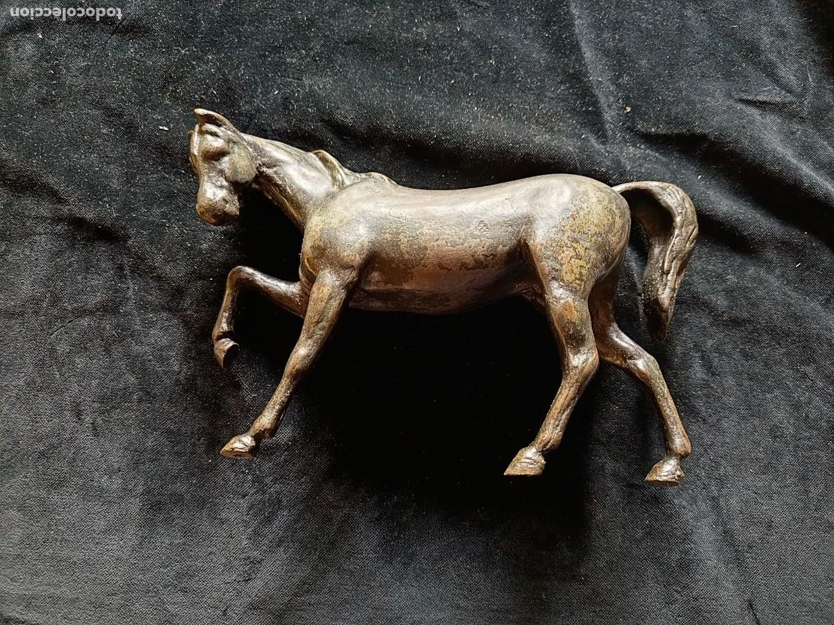 Arte: Antigua escultura de caballo en bronce principios siglo XX