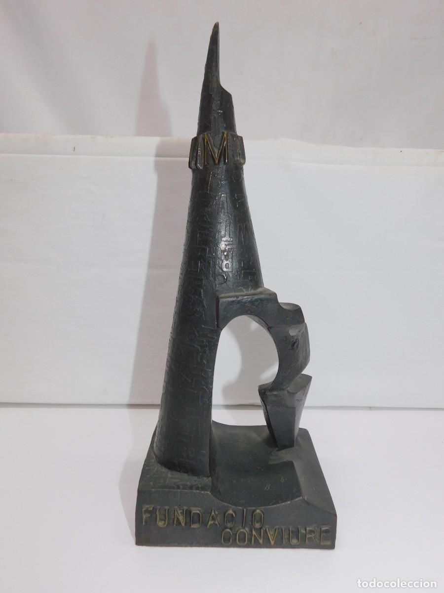 Art: ESCULTURA DE BRONCE - FUNDACI&Oacute; CONVIURE - ANGEL CAMINO