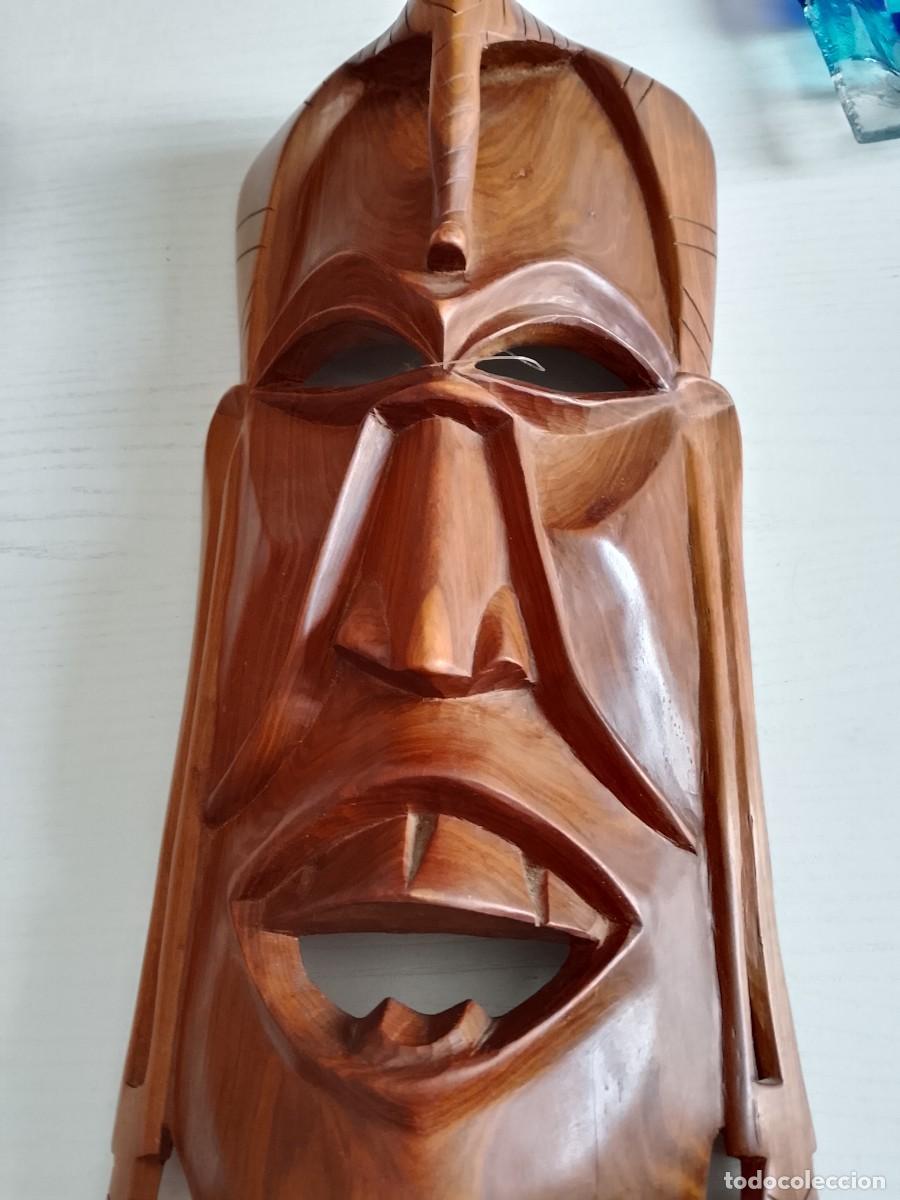 Arte: M&aacute;scaras de madera aut&eacute;ntica