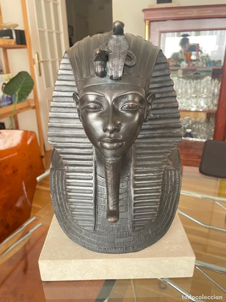 Arte: Escultura Tutankham&oacute;n de la colecci&oacute;n Skel