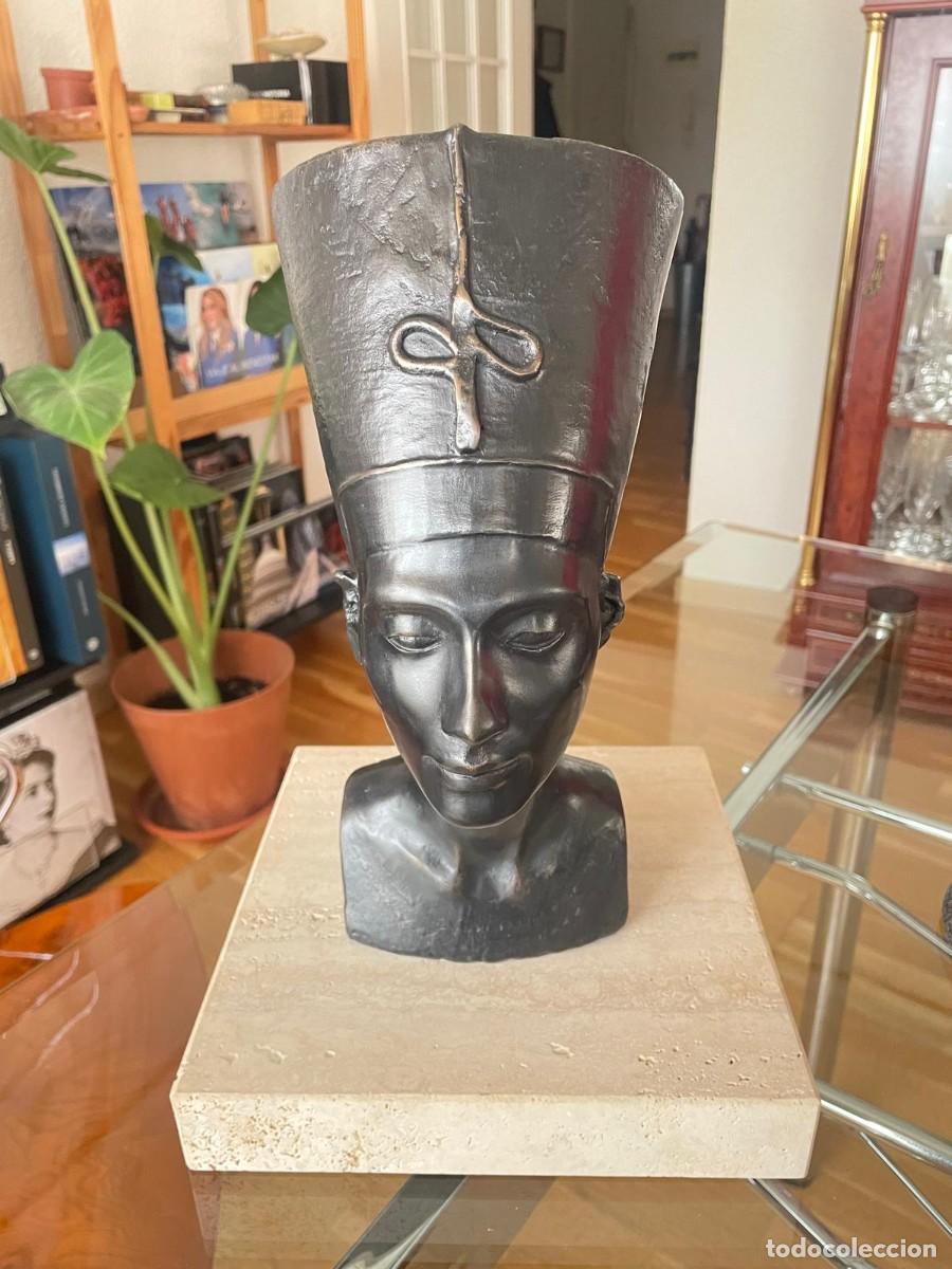 Arte: Escultura Nefertiti de la colecci&oacute;n Skel