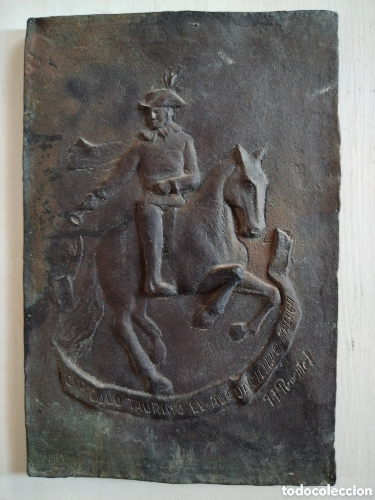 Arte: Jaime Fern&aacute;ndez Pimentel ( M&aacute;laga 1933).Placa de bronce firmada.