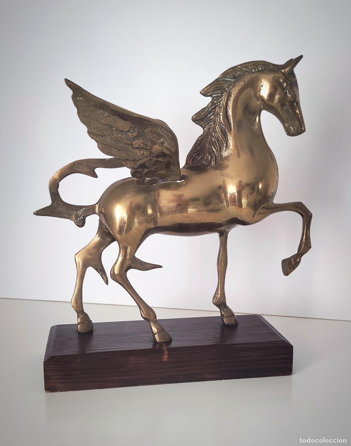 Arte: ESCULTURA PEGASO EN BRONCE SOBRE PEANA MADERA - CABALLO ALADO - MEDIDAS EN LAS FOTOS