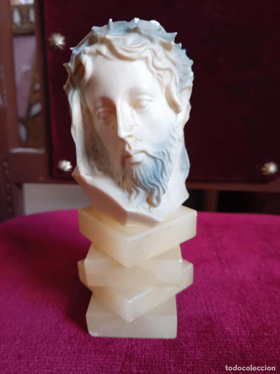 Arte: Busto de Cristo llorando ,con base de alabastro y cabeza de marfilina