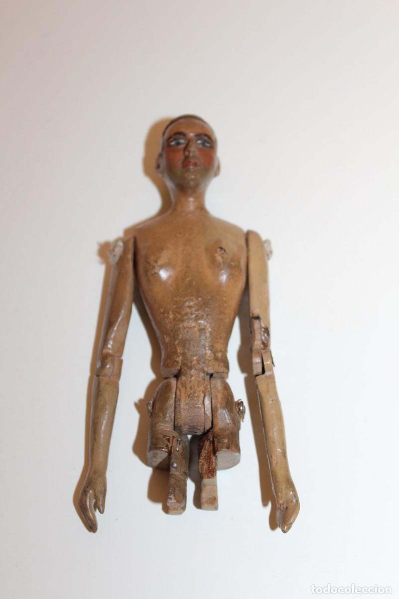 Arte: ANTIGUO MANIQUI MADERA TALLADA ARTICULADO