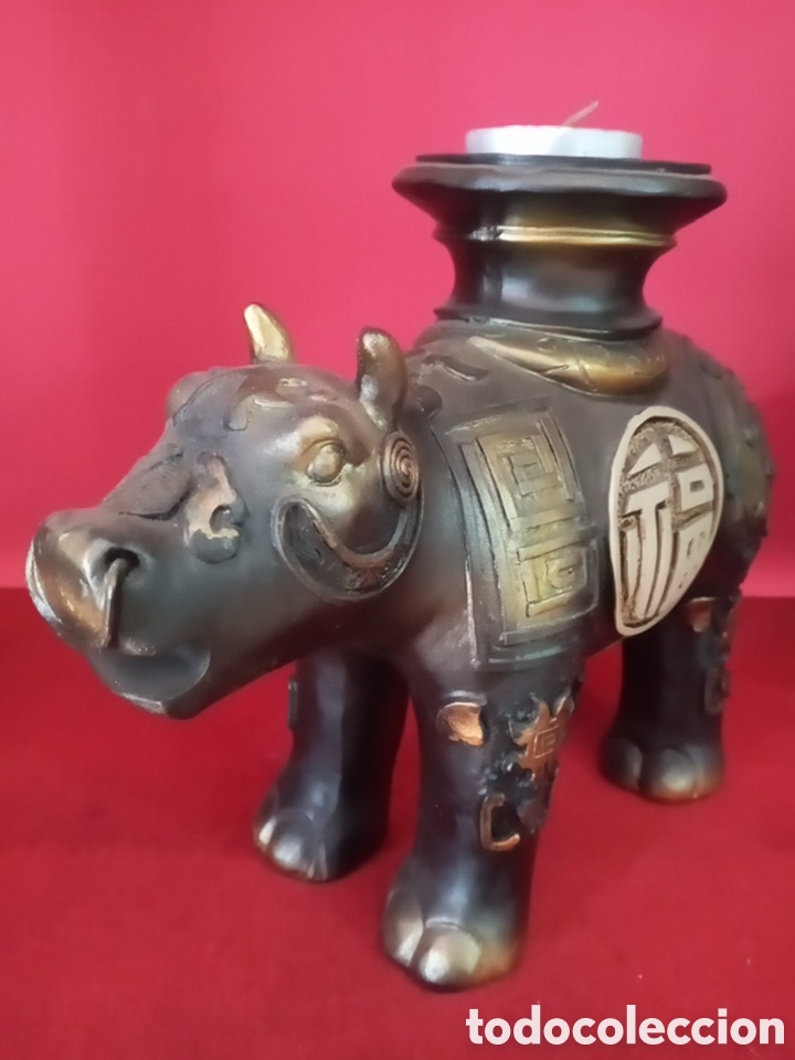 Arte: FIGURA DE UN TORO CHINO