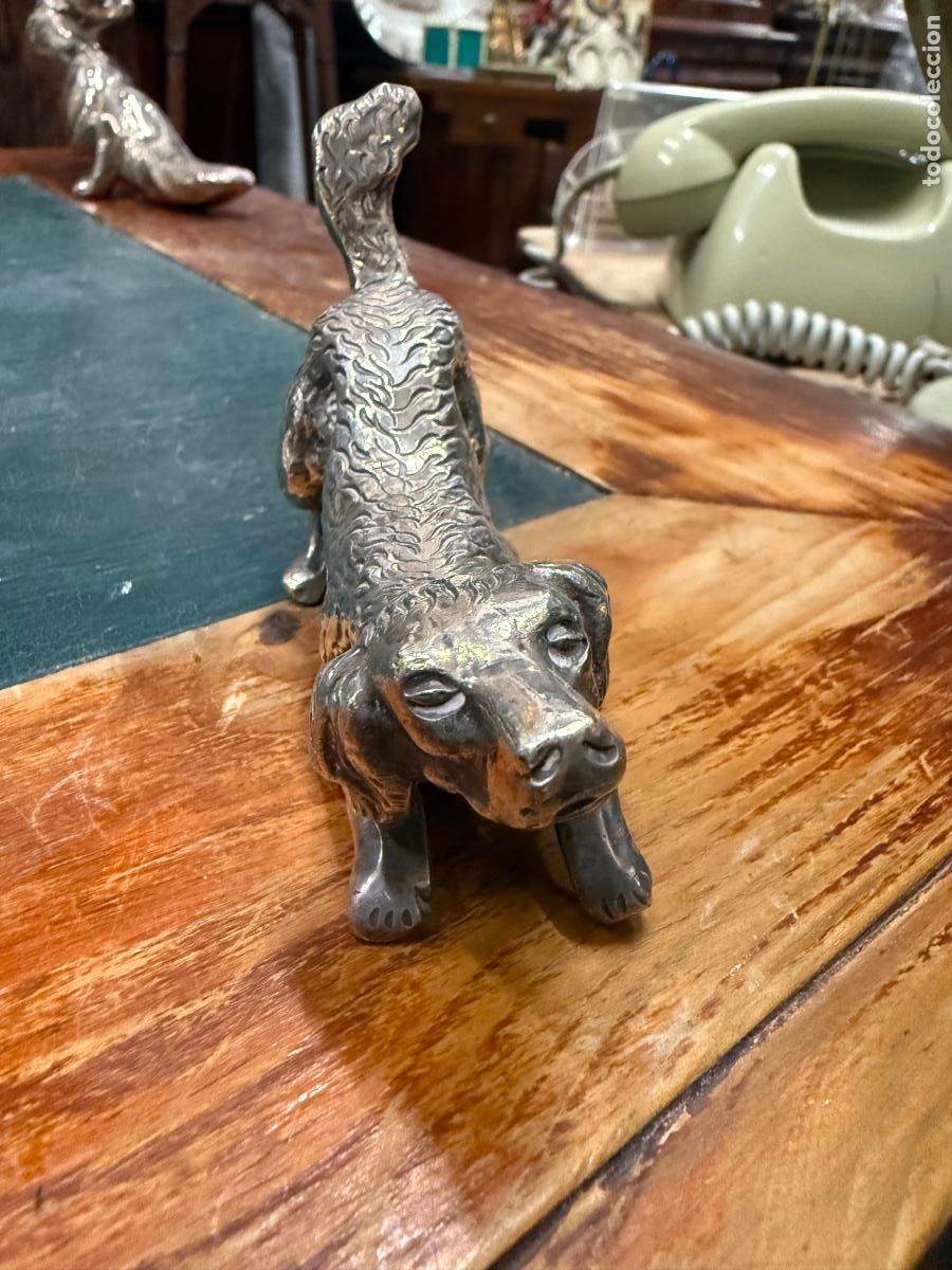 Arte: ESCULTURA PERRO DE BRONCE Y BA&Ntilde;O DE PLATA - MEDIDA 11 CM