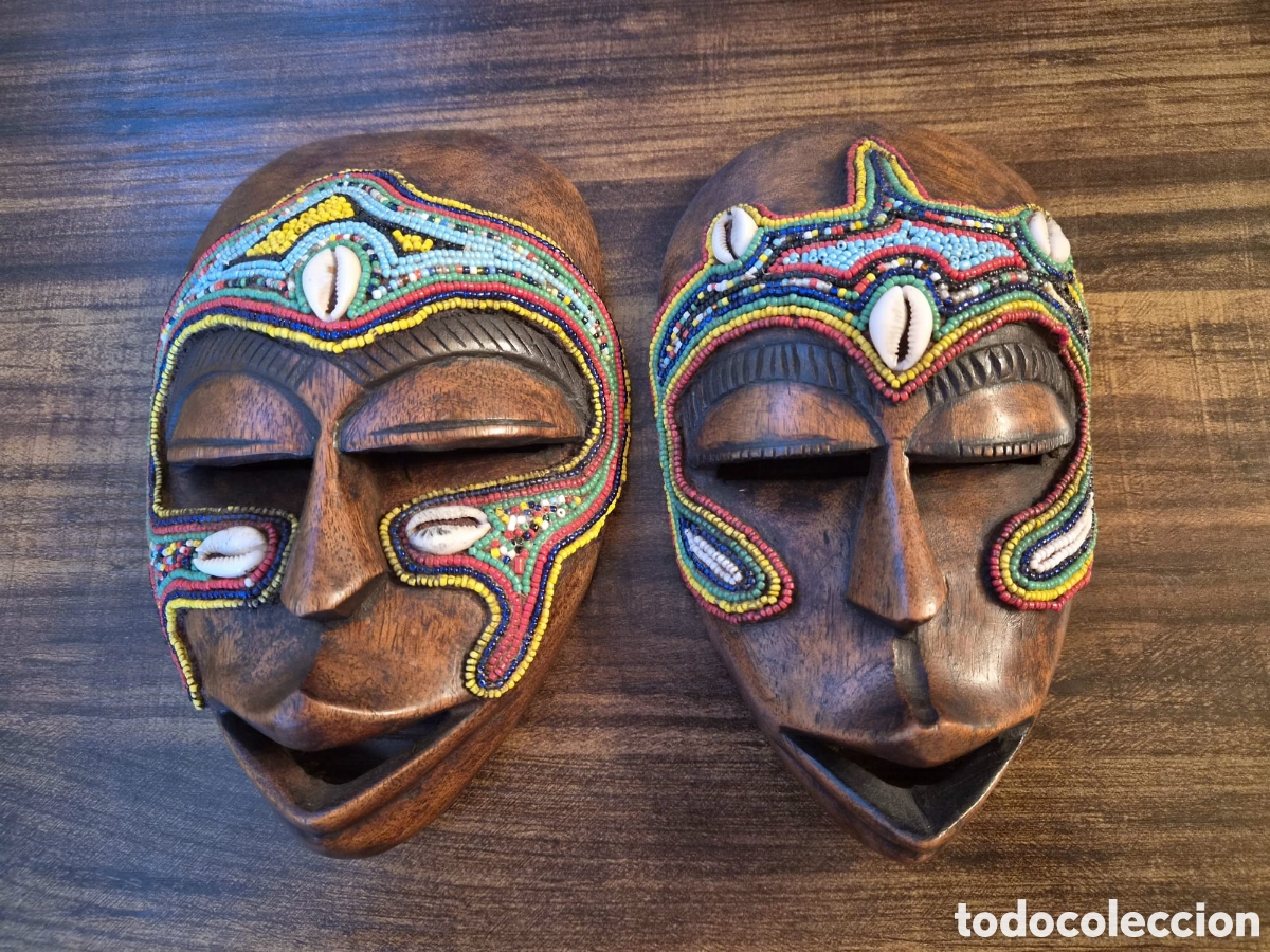 Arte: D&uacute;o de M&aacute;scaras Tribales Africanas Artesanales &ndash; Madera, Cuentas y Conchas Caur&iacute;