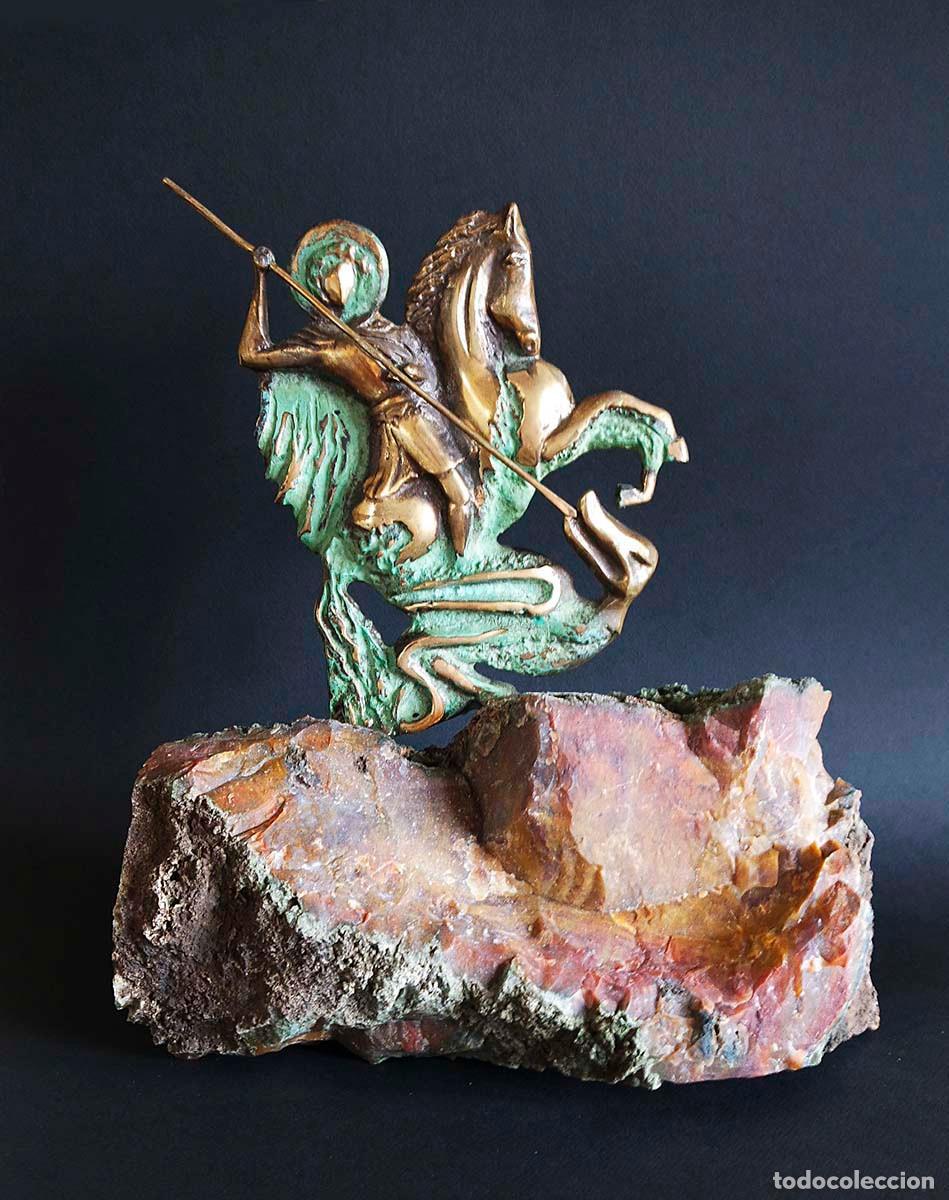 Arte: San Jorge &ndash; Escultura de bronce patinado