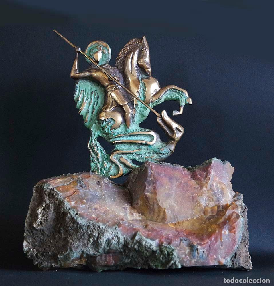 Arte: San Jorge &ndash; Escultura de bronce patinado