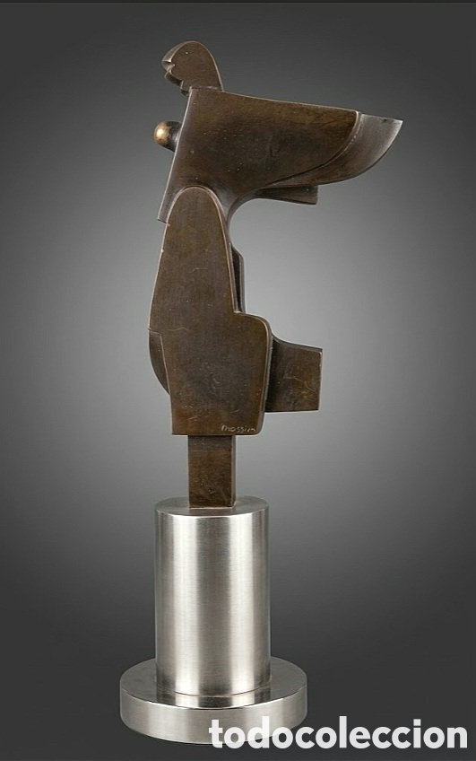 Arte: Nassio Bayarri (Valencia1932-2023) &rdquo;&Aacute;ngel c&oacute;smico&rdquo; bronce y acero (36,5 x 12 x 10) firmada 1989