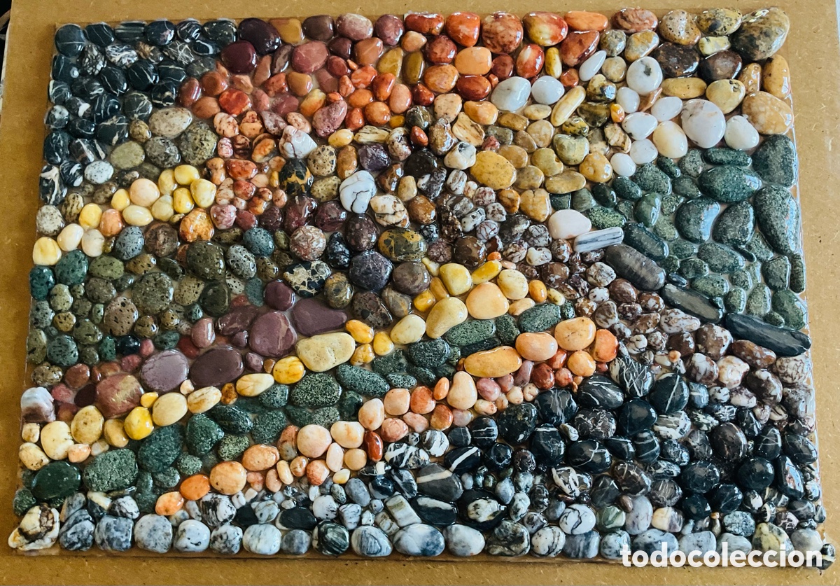 Arte: Orillas del mar 1. Cuadro.-escultura con piedras naturales de la playa.