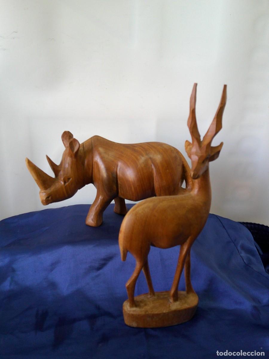 Arte: ANIMALES DE AFRICA. &rdquo;Rinoceronte y Gacela&rdquo;. TALLA MADERA NOBLE. Muchos Detalles. ORIGINAL. C-33
