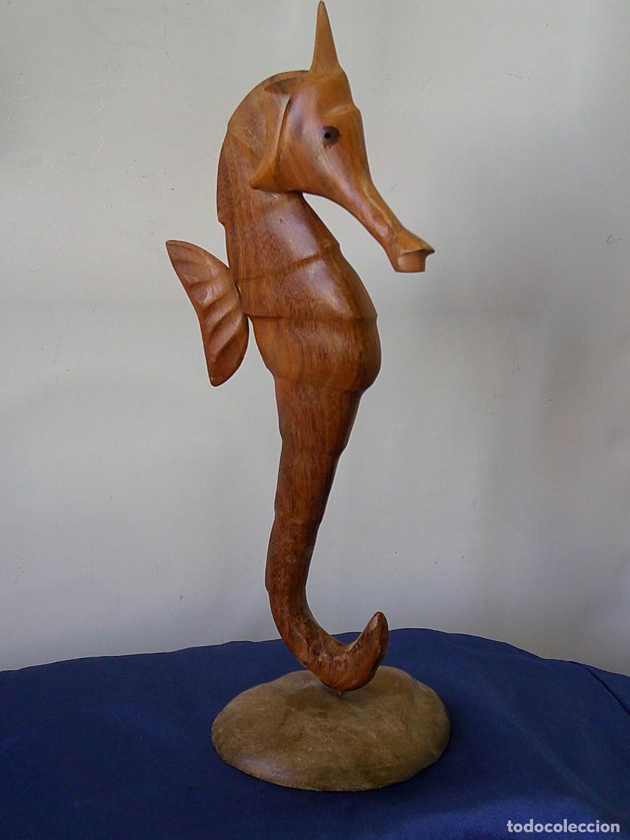 Arte: &iexcl;&iexcl; CABALLITO DE MAR. TALLA EN MADERA NOBLE. Dos tipos de Madera. ORIGINAL. ARTESANIA. !! C-33
