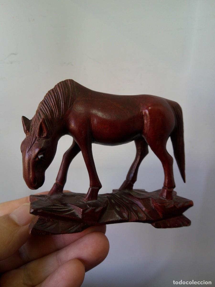 Arte: &iexcl;&iexcl; CABALLO JAPONES. TALLA EN MADERA DE CEREZO. ORIGINAL. (Osaka) MUY DETALLADO. Ojos CRISTAL. !C33