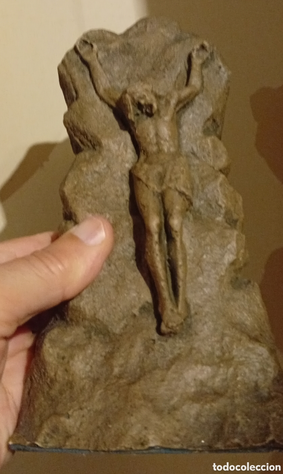 Art: Escultura de Terracota Jes&uacute;s cristo firmada datada 1987