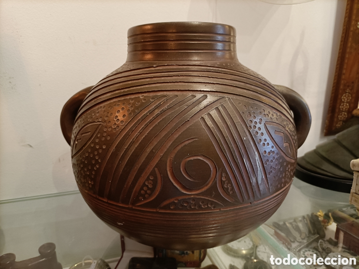 Kunst: Jarr&oacute;n o c&aacute;ntaro de terracota de VIDAL.
