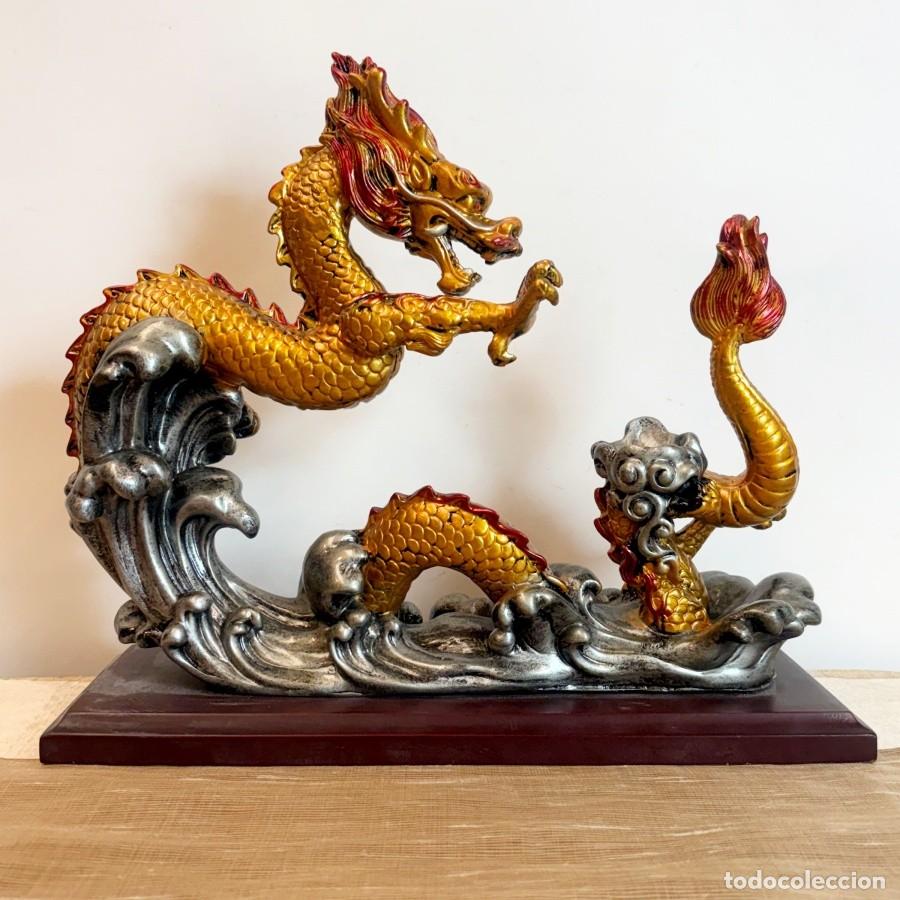 Kunst: Figura Drag&oacute;n Oriental Sobre Madera