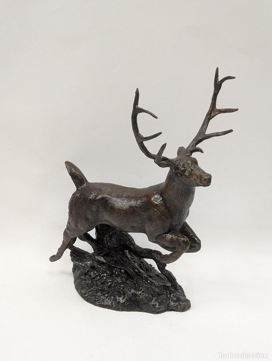 Arte: FIGURA RENO DE BRONCE